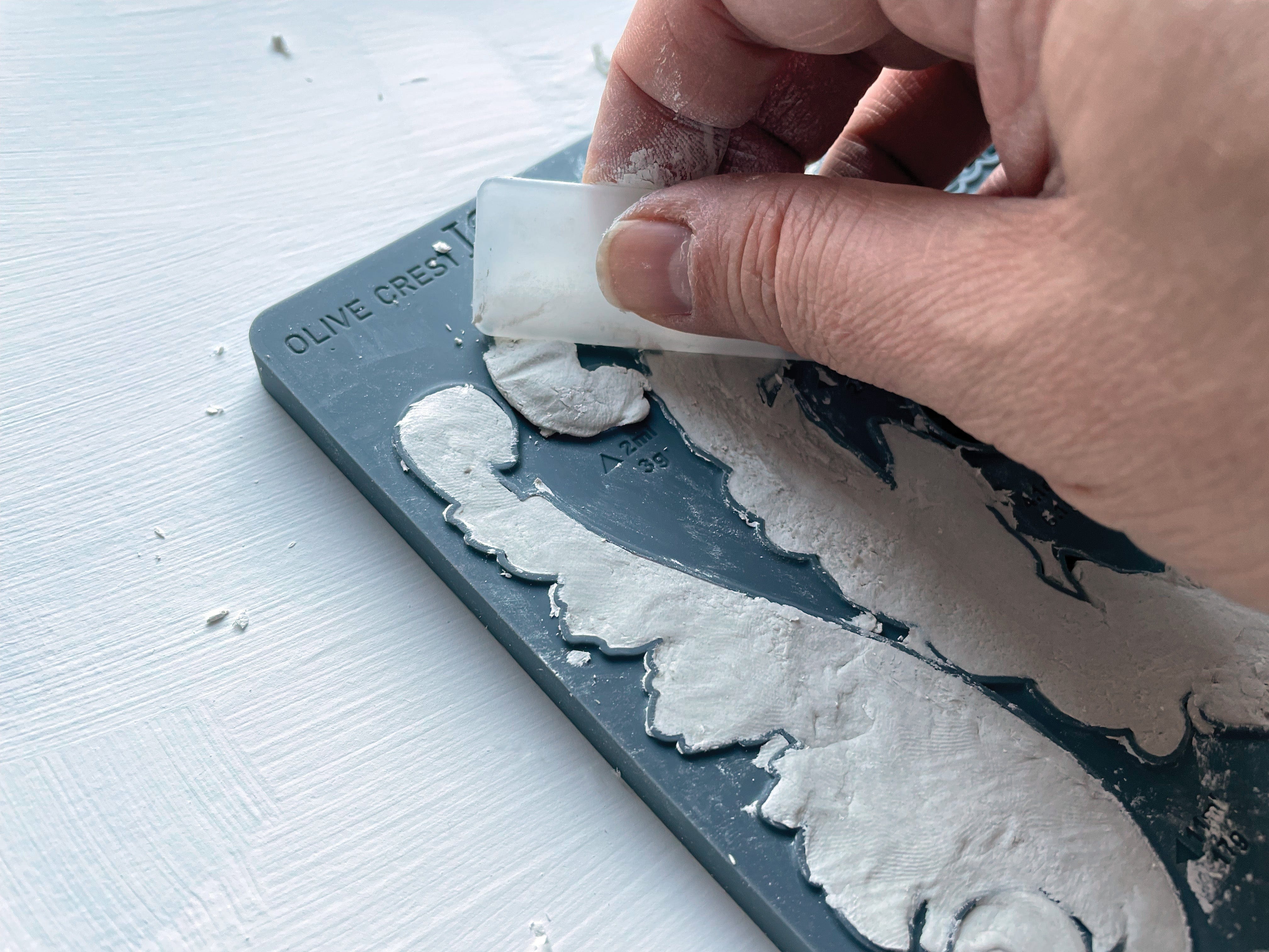 Olive Crest IOD Mould Pickin' Boots Vintage