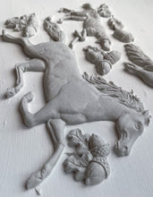 Load image into Gallery viewer, Horse and Hound IOD Mould